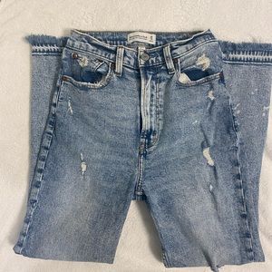 Abercrombie & Fitch Ultra High Rise Ankle Straight (Size 25)